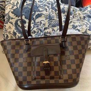 authentic Louis Vuitton Damier Tote like new
